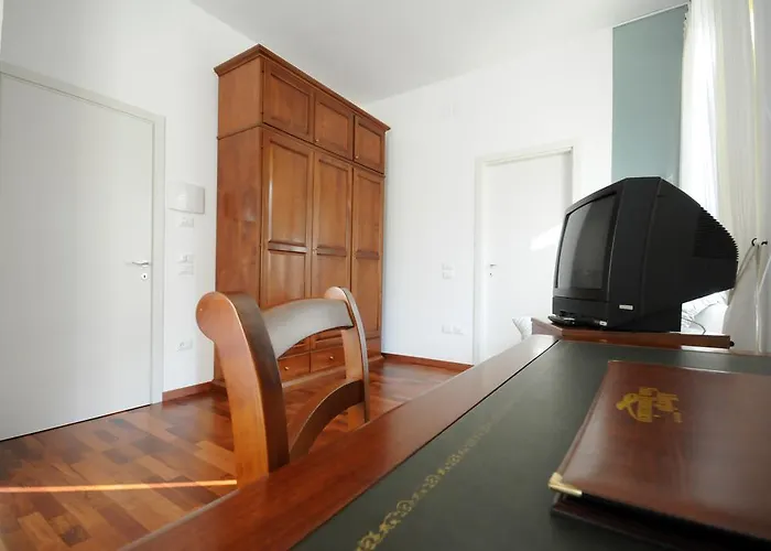  Guest House Domus Urbino