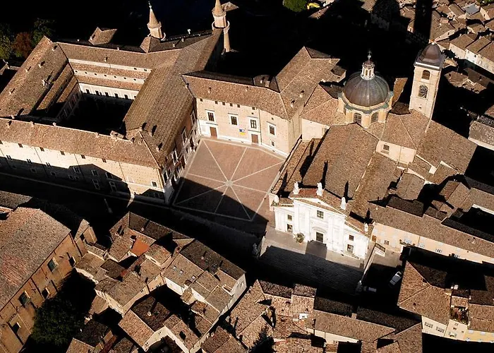  Guest House Domus Urbino